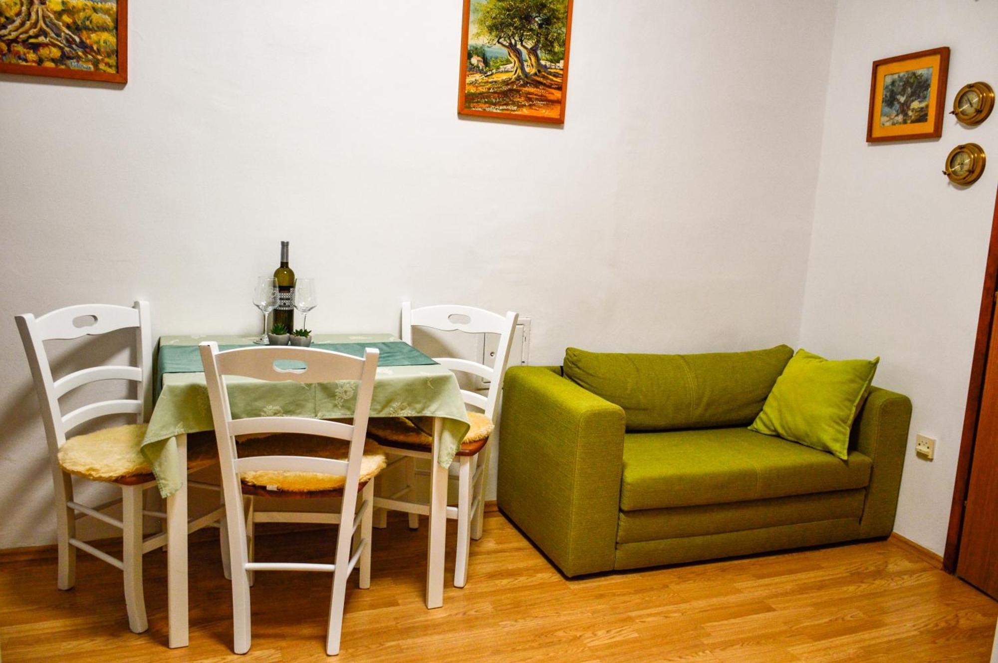 Apartment Charming Marine Style Cres